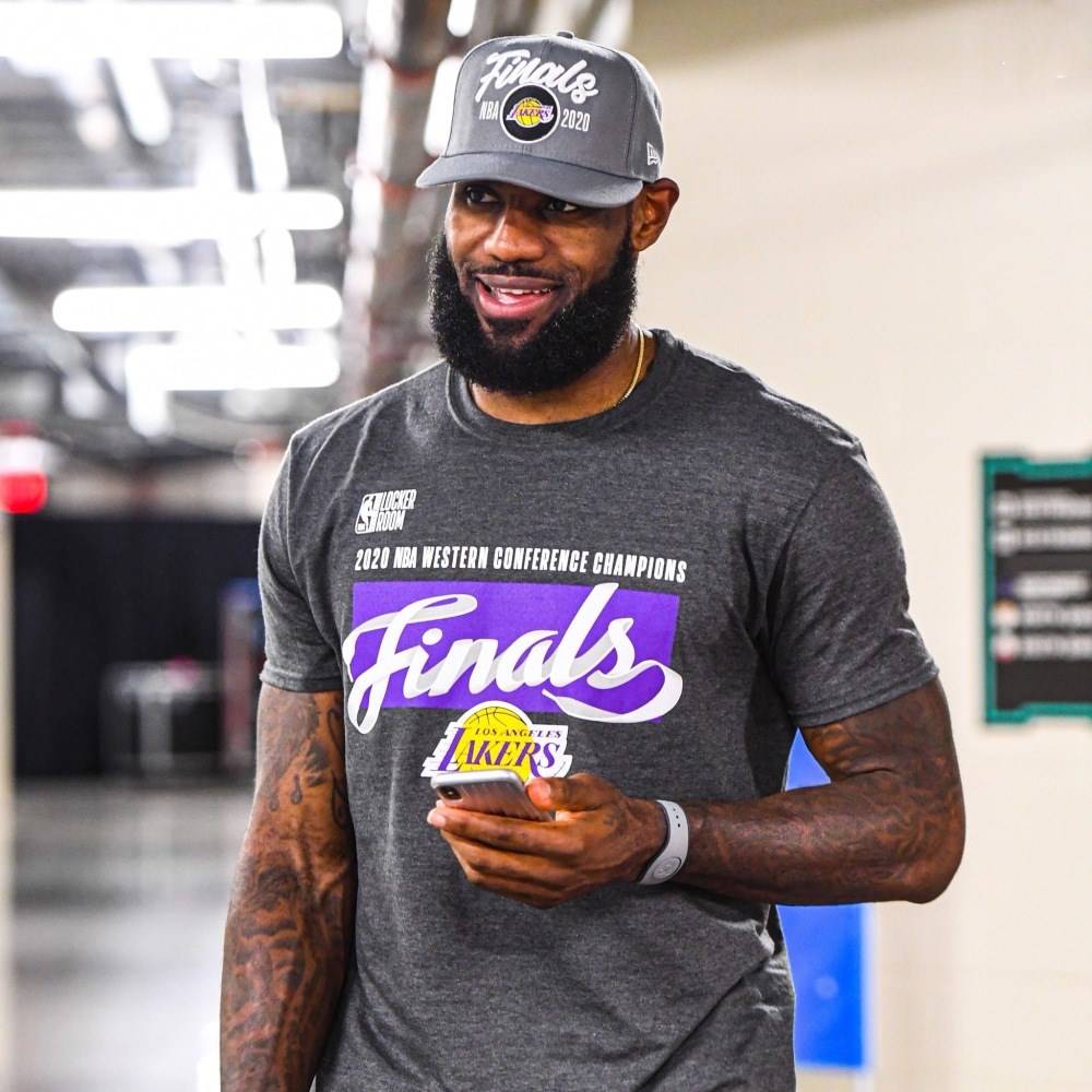 爱游戏APP-包含转会期突围战来临,托特纳姆围绕NBA总决赛完成体检,气氛紧张,赛季目标并未改变的词条