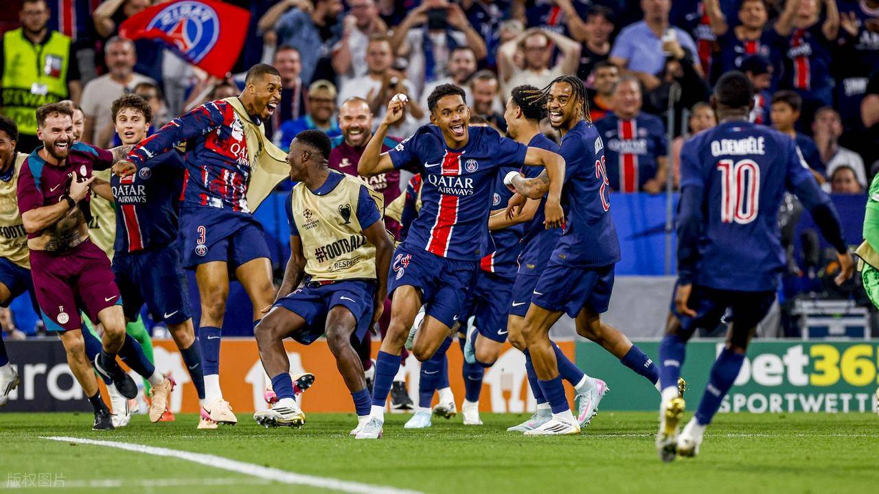 爱游戏APP-关于巴黎圣日耳曼训练开放日，关键时刻单刀错失引欢呼，德甲在即，轮换策略成焦点的信息